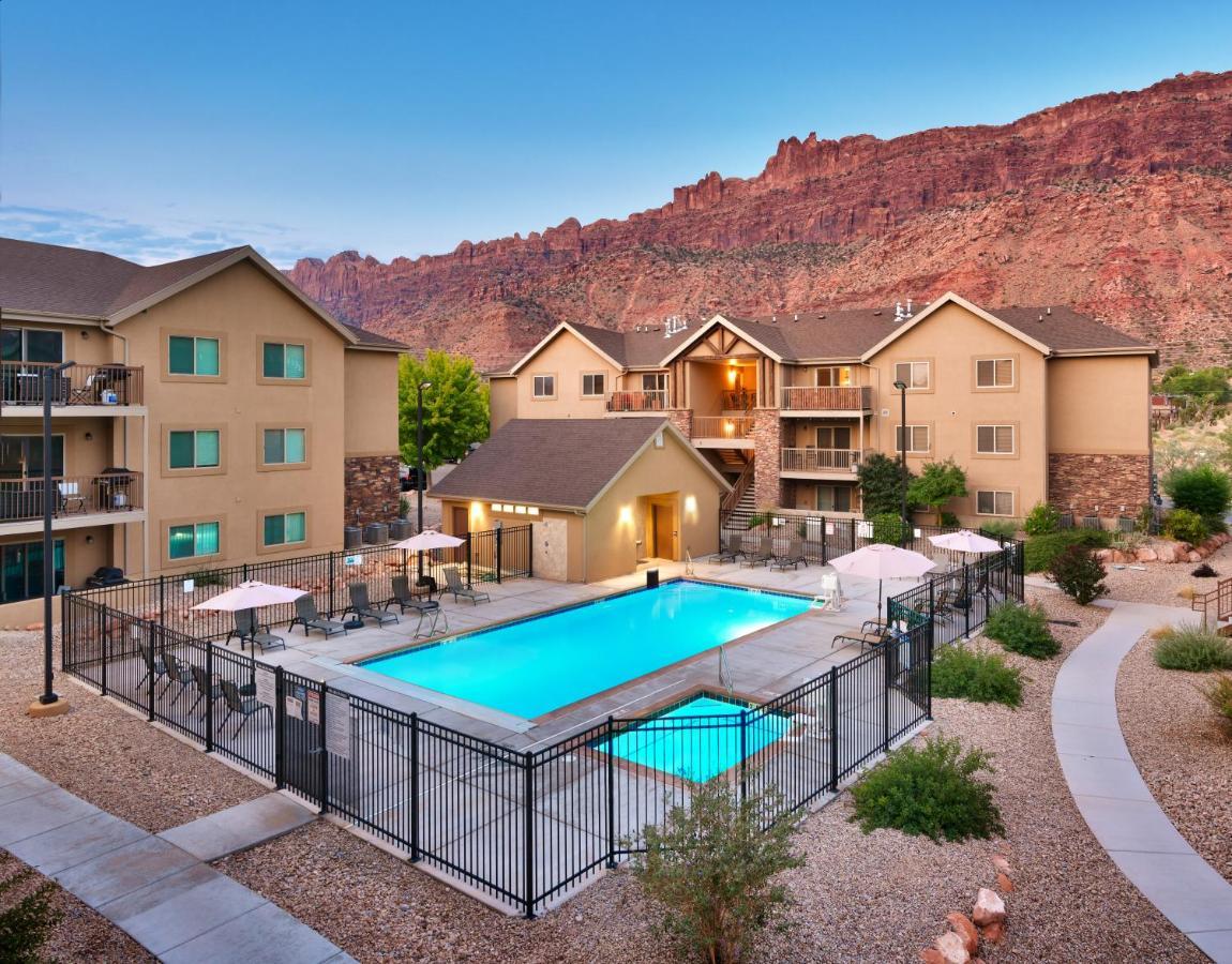 2G New Moab Redcliff Condo, Pool & Hot Tub Екстериор снимка